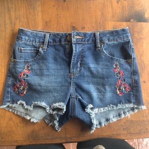Romeo & Juliet shorts